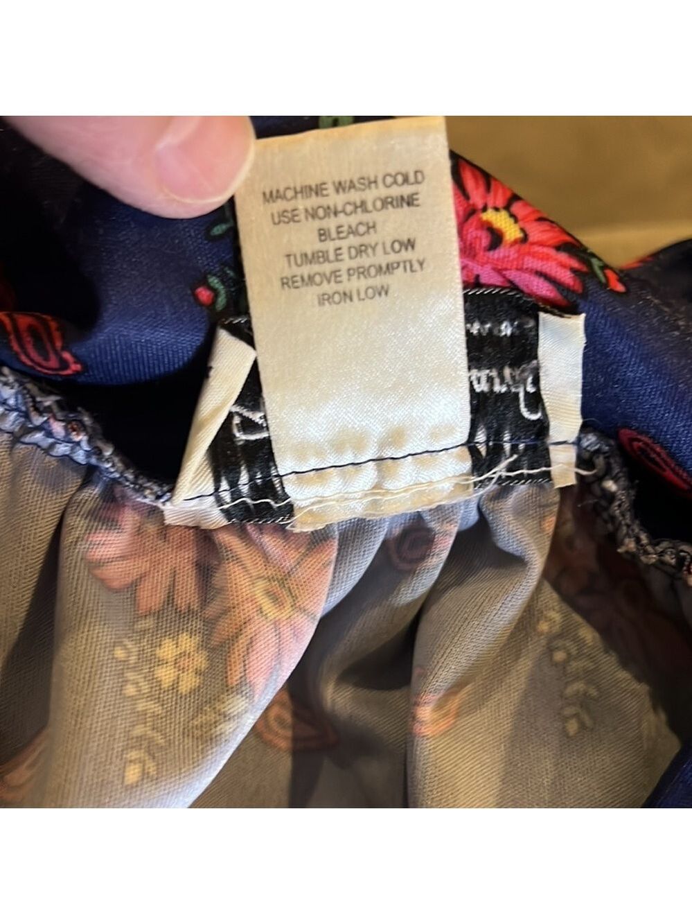 Vintage Granny Gown Size Small/Medium - Picture 9 of 9